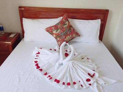 Bed, Canh Duong Motel in Lang Co Bed, Canh Duong Motel in Lang Co