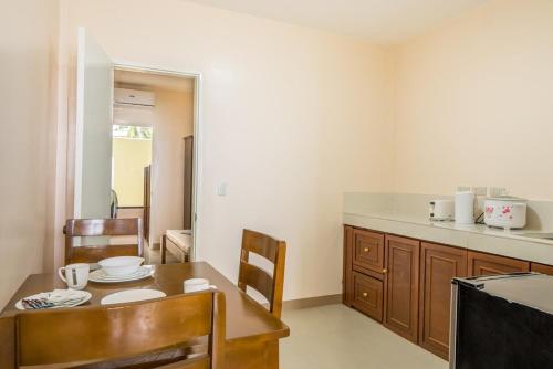 Kellocks' Seaview Apartelle in Dalaguete Kellocks' Seaview Apartelle in Dalaguete