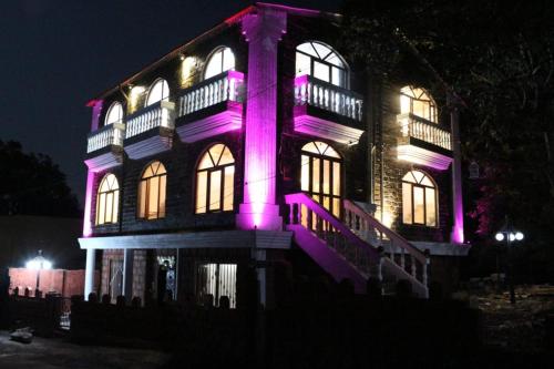 餐廳, Magadh ,In Fort Panhala Hotel in 潘哈拉 餐廳, Magadh ,In Fort Panhala Hotel in 潘哈拉