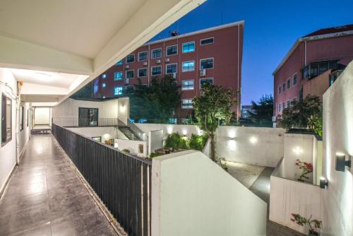 Shanghai Hidden Garden International Youth Hostel(Lujiazui) in Shanghai Shanghai Hidden Garden International Youth Hostel(Lujiazui) in Shanghai