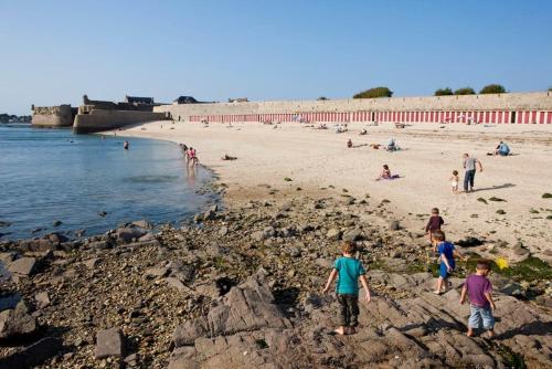 playa, ibis budget Lorient Hennebont in Hennebont playa, ibis budget Lorient Hennebont in Hennebont