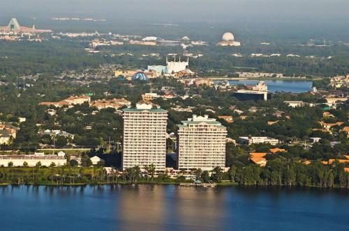 Penthouse Close to Disney area and Malls water view - image 7