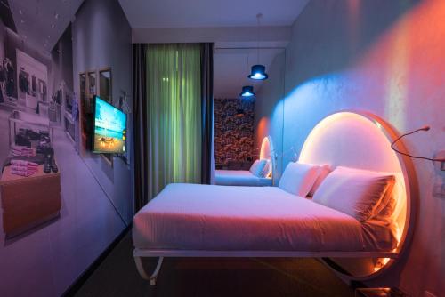 This photo about iRooms Campo dei Fiori shared on HyHotel.com