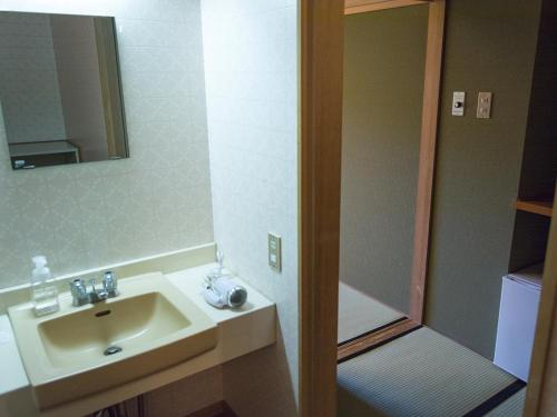 This photo about Hytter Lakeside Lodge shared on HyHotel.com