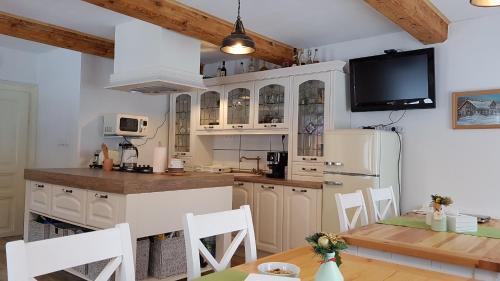 Shared lounge/TV area, Chalupa 335 in Vítkovice Shared lounge/TV area, Chalupa 335 in Vítkovice