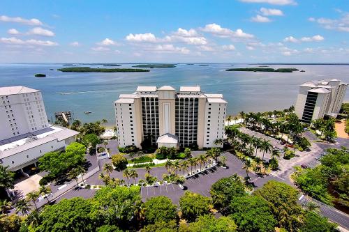 Bay View Tower 237 Sanibel Harbour Resort near Port Sanibel Marina Bay View Tower 237 Sanibel Harbour Resort near Port Sanibel Marina