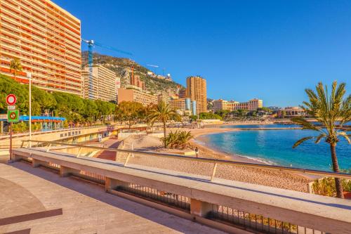 Bãi biển, The Princess Monac'home Parking in Monte Carlo Bãi biển, The Princess Monac'home Parking in Monte Carlo