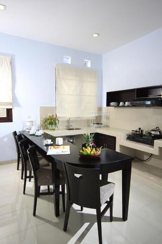 Kitchen, The Radiant Hotel & Spa in Kuta Kitchen, The Radiant Hotel & Spa in Kuta