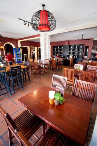 Restaurang, Inthira Thakhek in Ban Thakhek Kang Restaurang, Inthira Thakhek in Ban Thakhek Kang