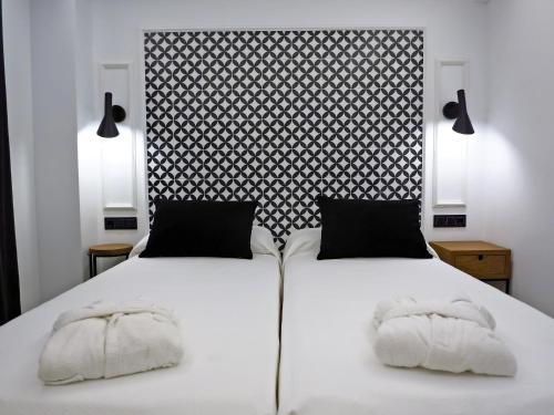 This photo about Hotel Colon Plaza shared on HyHotel.com