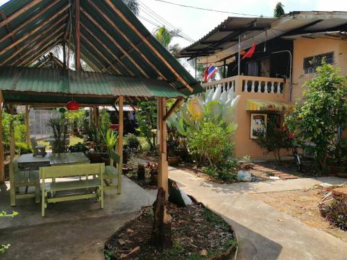 Facilities, Orchid Guest House in Trat Facilities, Orchid Guest House in Trat