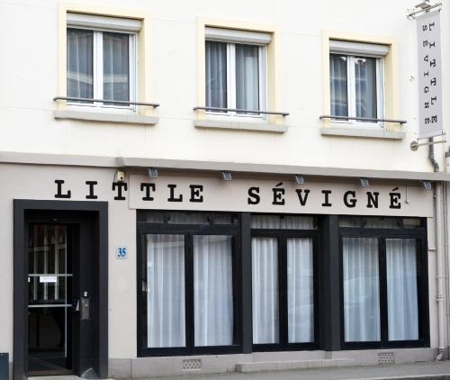 Entrada, Résidence Little Sévigné (Residence Little Sevigne) in Rennes Entrada, Résidence Little Sévigné (Residence Little Sevigne) in Rennes