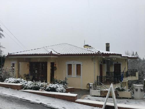 Archontiko tou Ziaka in Loutra Ipatis Archontiko tou Ziaka in Loutra Ipatis