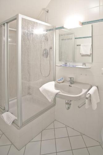 This photo about Landgasthof Windfelder am See shared on HyHotel.com