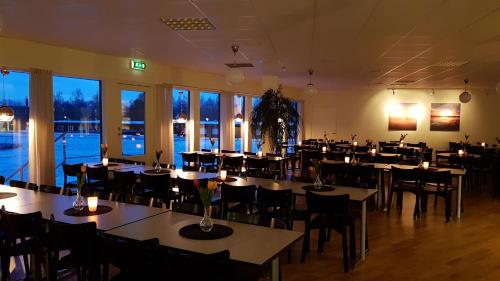 Food and beverages, Karlskoga Folkhogskola Vandrarhem Udden in Karlskoga Food and beverages, Karlskoga Folkhogskola Vandrarhem Udden in Karlskoga