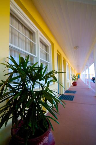 Entrance, Edgewater Inn - St. Augustine in Anastasia Entrance, Edgewater Inn - St. Augustine in Anastasia