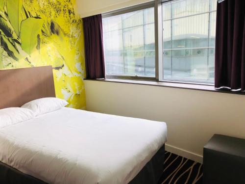 This photo about ibis Styles Saint Julien en Genevois Vitam shared on HyHotel.com