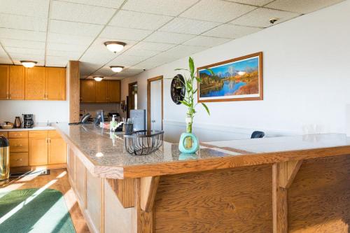 Lobby, Motel 8 Rock Springs in Rock Springs (WY) Lobby, Motel 8 Rock Springs in Rock Springs (WY)