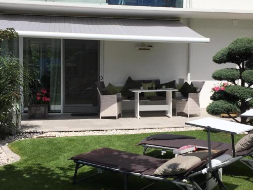 Kert, Weisse Villa am Millstätter See (Weisse Villa am Millstatter See) in Millstatt Kert, Weisse Villa am Millstätter See (Weisse Villa am Millstatter See) in Millstatt