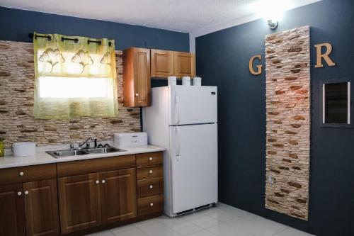 Cocina, Palm Spring Inn in Oranjestad Cocina, Palm Spring Inn in Oranjestad