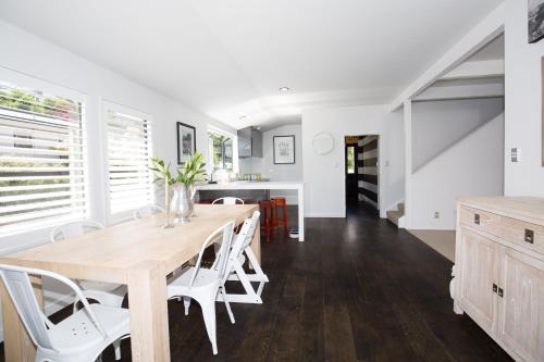 位于瓦讷卡的4卧室独栋房屋-238平方米|带3个独立浴室 (Location location, right in amongst it! ) in 瓦纳卡 位于瓦讷卡的4卧室独栋房屋-238平方米|带3个独立浴室 (Location location, right in amongst it! ) in 瓦纳卡