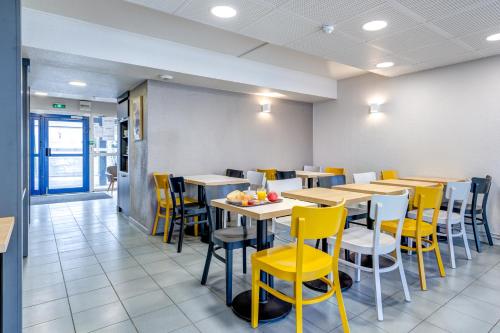 Comida y bebida, B&B HOTEL Orgeval in Poissy Comida y bebida, B&B HOTEL Orgeval in Poissy