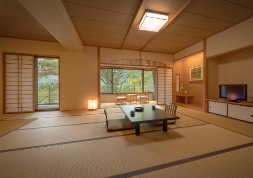 This photo about Iizaka Onsen Surikamitei Ohtori shared on HyHotel.com