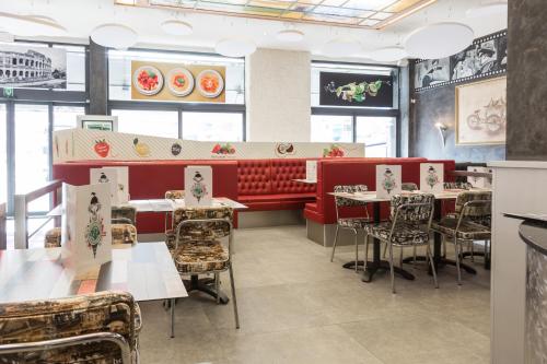 Hotel Tristar in La Louviere Hotel Tristar in La Louviere