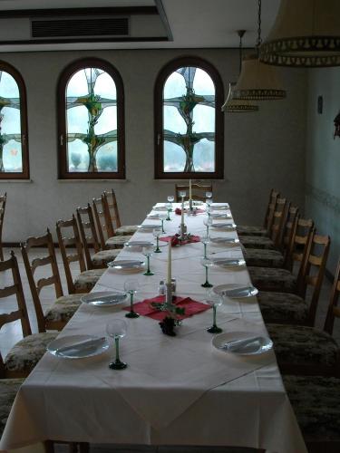 Restaurant, Hotel Weinhaus Liesertal in Maring-Noviand Restaurant, Hotel Weinhaus Liesertal in Maring-Noviand