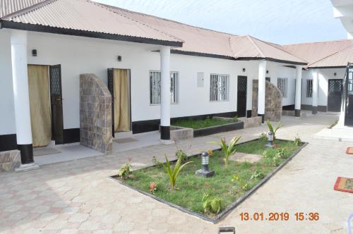 Jardín, Sukuta Nema Guest House in Western Jardín, Sukuta Nema Guest House in Western