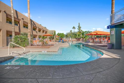 Swimming pool, Scottsdale Parkview Resort in Tempe North ASU Swimming pool, Scottsdale Parkview Resort in Tempe North ASU