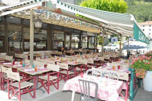 Restaurant, Grand Hotel du Cours in Sisteron Restaurant, Grand Hotel du Cours in Sisteron