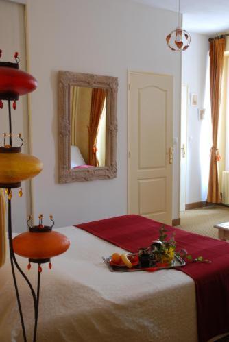 Logis Hotel Restaurant Les Capucins in Avallon Logis Hotel Restaurant Les Capucins in Avallon