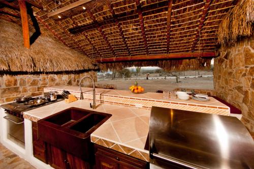 keuken, Palapas La Choya in El Sargento keuken, Palapas La Choya in El Sargento
