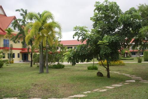 Garden, Don Bosco Hotel School in Sangkat Buon Garden, Don Bosco Hotel School in Sangkat Buon