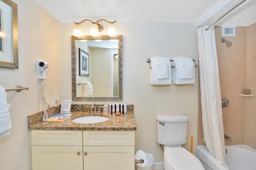Hollywood Beach Tower by Capital Vacations near Billy's Stone Crab Hollywood Beach Tower by Capital Vacations near Billy's Stone Crab