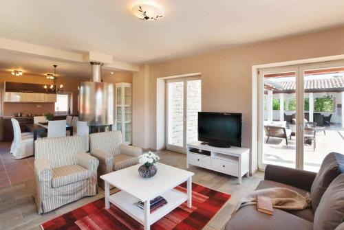 This photo about Luxoria shared on HyHotel.com