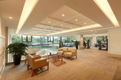 健身中心/健身設施, 福州西湖大酒店 (Fuzhou Lakeside Hotel) in 福州 健身中心/健身設施, 福州西湖大酒店 (Fuzhou Lakeside Hotel) in 福州