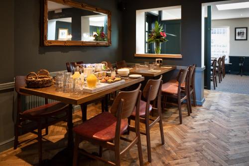 Comida y bebida, The Inn West End in Camberley Comida y bebida, The Inn West End in Camberley
