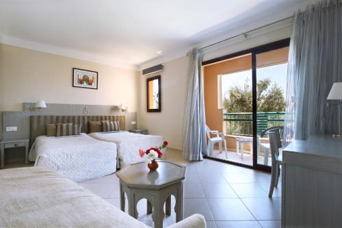 Club Madina - All Inclusive in Eastern Suburbs Club Madina - All Inclusive in Eastern Suburbs