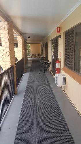 Oasis Inn Apartments in Cairns Oasis Inn Apartments in Cairns
