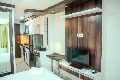 Fully Furnished Studio Apt@ The Enviro By Travelio near Lemahabang Railway Station Fully Furnished Studio Apt@ The Enviro By Travelio near Lemahabang Railway Station