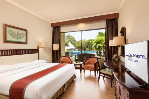 Balcony/terrace, Prime Plaza Hotel Purwakarta in Purwakarta Balcony/terrace, Prime Plaza Hotel Purwakarta in Purwakarta