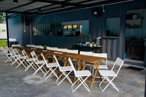 Kitchen, Sarang by the brook in Kuala Kubu Bharu Kitchen, Sarang by the brook in Kuala Kubu Bharu