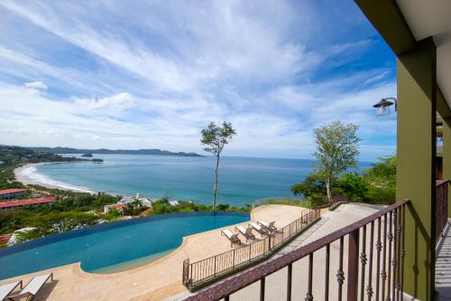 Balcony/terrace, 360 Splendor Del Pacifico Residences in Playa Flamingo Balcony/terrace, 360 Splendor Del Pacifico Residences in Playa Flamingo