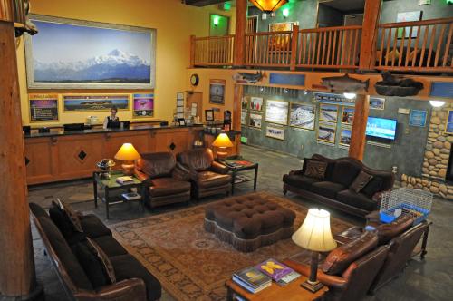 Előcsarnok, Pike's Waterfront Lodge in Fairbanks (Alaszka) Előcsarnok, Pike's Waterfront Lodge in Fairbanks (Alaszka)