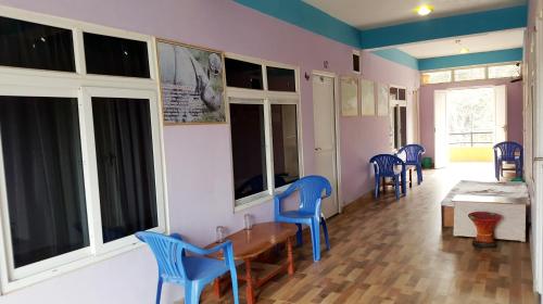 Hotel Rhinoceros-Homestay in Sauraha Hotel Rhinoceros-Homestay in Sauraha