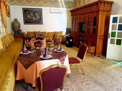 Restoran, Riad Jasmine Sud in Zagora Restoran, Riad Jasmine Sud in Zagora