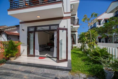 Sum Villa Hoi An in Cam Ha Sum Villa Hoi An in Cam Ha