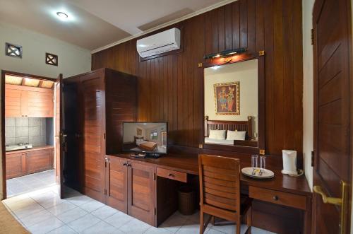 This photo about Taman Ayu 212 shared on HyHotel.com